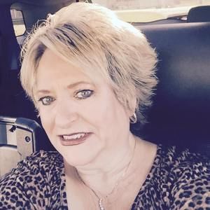 Meet your Posher, Deborah